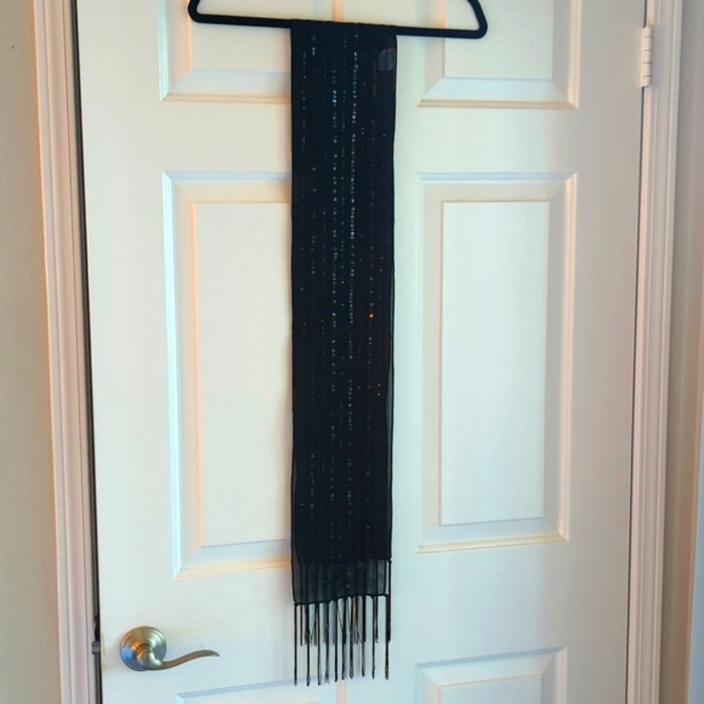 3/$15 - Old Navy Women's Black Sequined Tie Belt Size L/XL